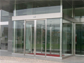 北京专业玻璃门门把手定做 换玻璃门地弹簧厂家